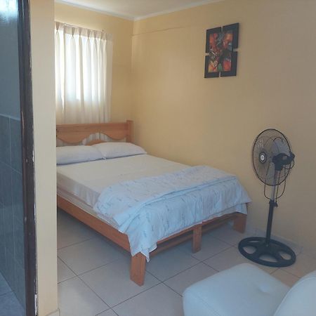 Hotel R. A. C. S. à Paracas Extérieur photo