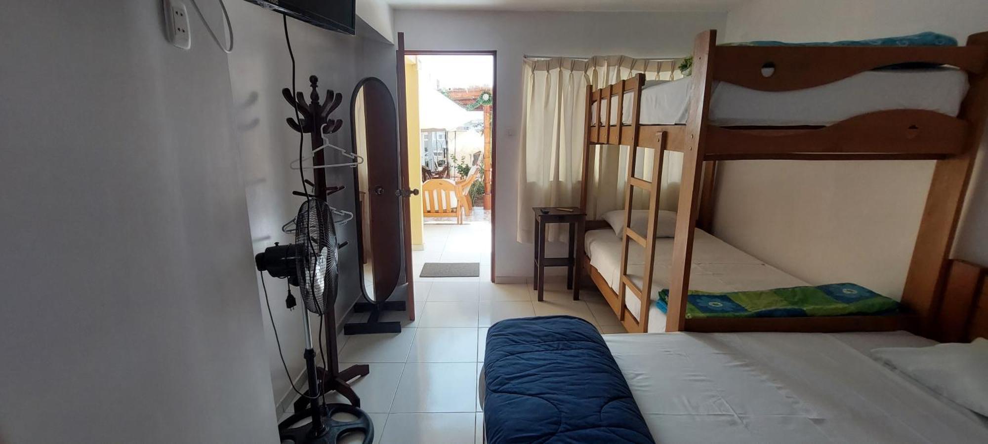 Hotel R. A. C. S. à Paracas Extérieur photo
